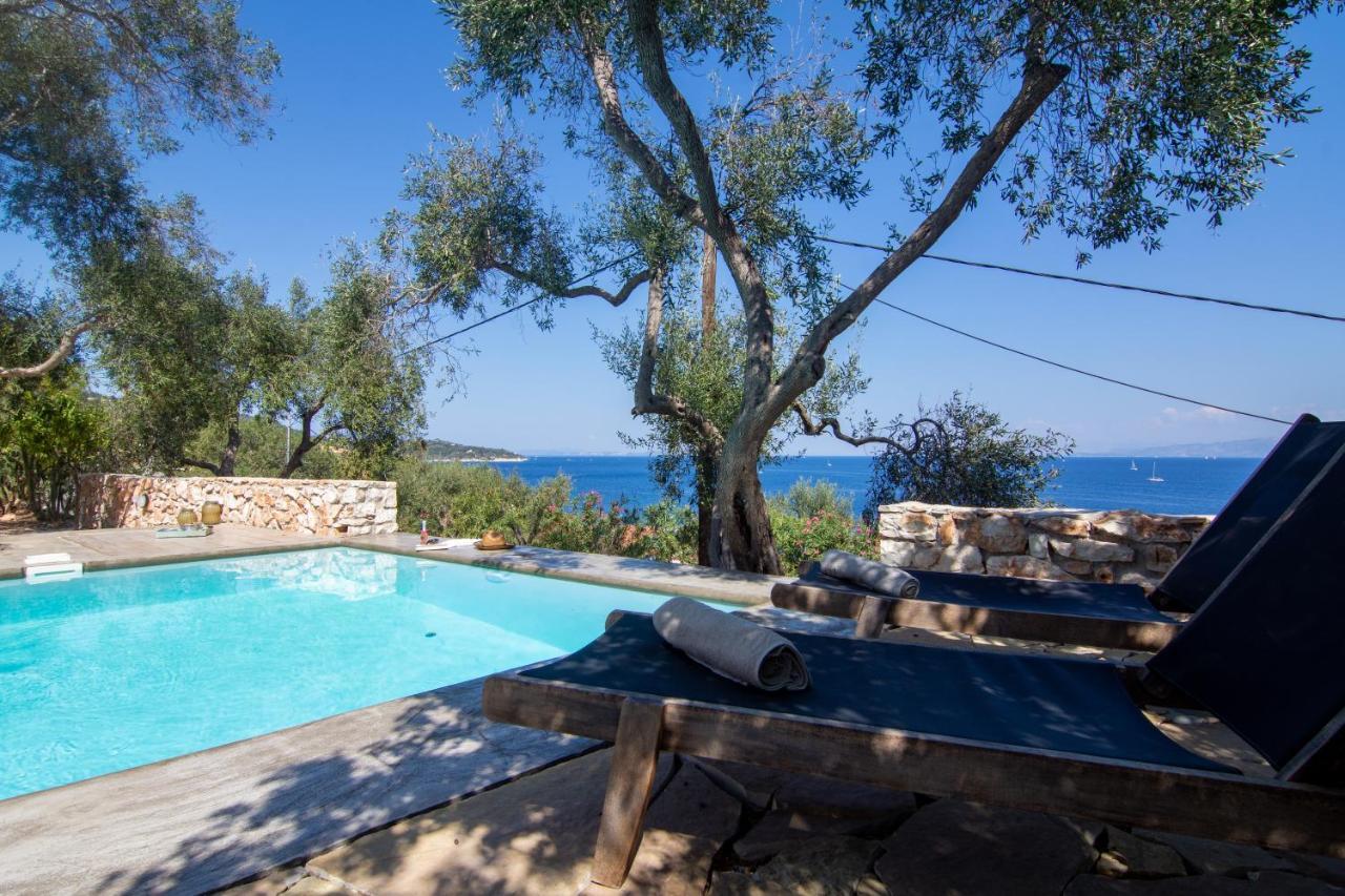 Paxosblue Suites & Villas ガイオス エクステリア 写真